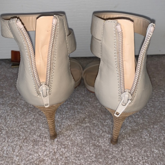 Nude straps heels - Picture 3 of 5